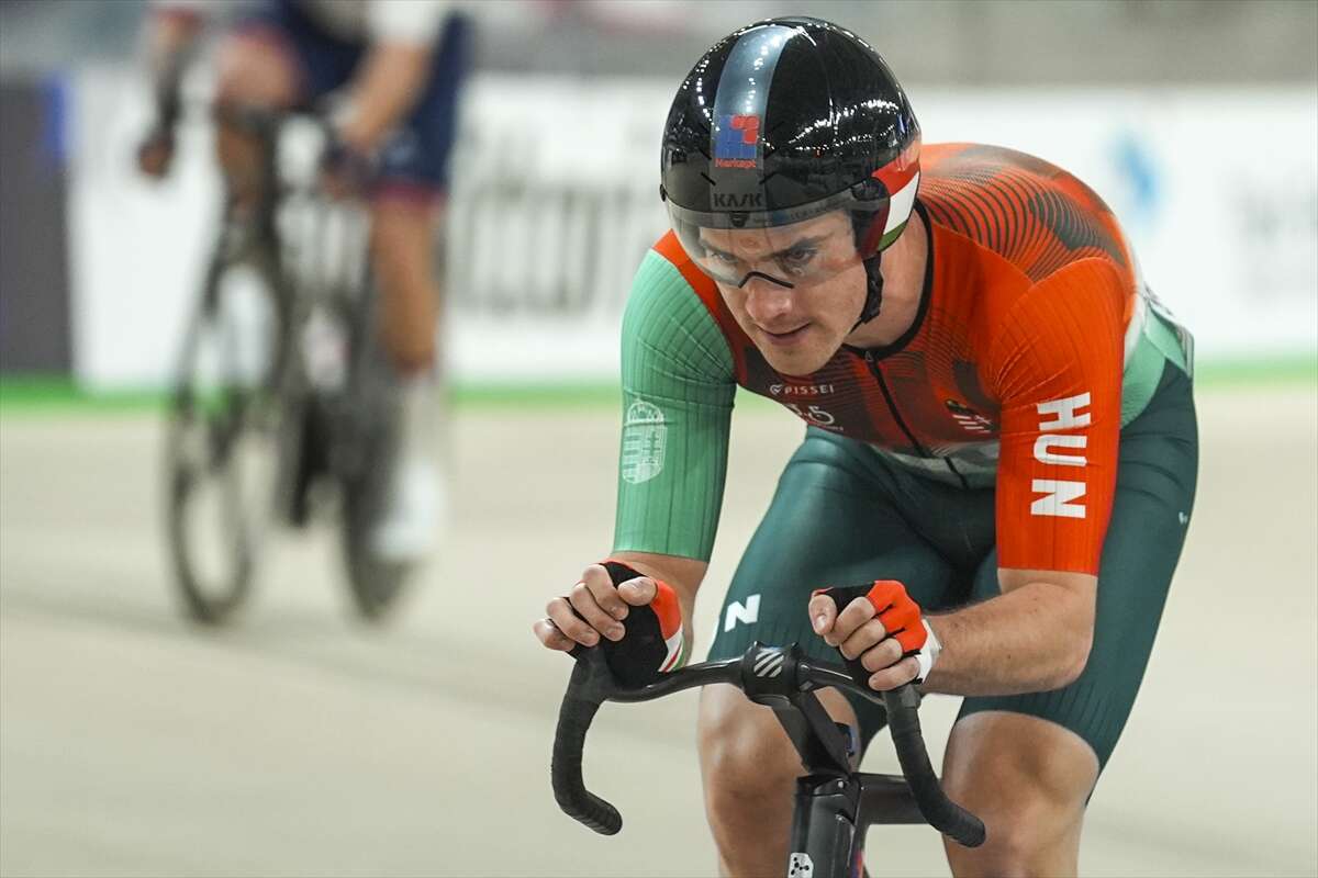 Konya Olimpik Veledromu’nda üçüncü gün yarışları başladı 24